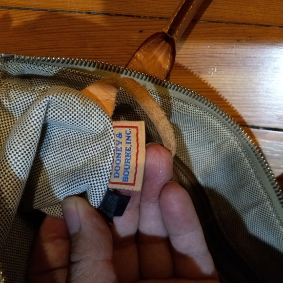 Dooney & Bourke bag - Picture 14 of 15